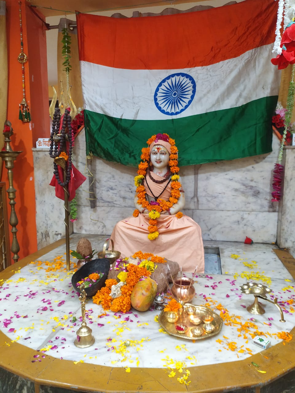 गुरु गोरखनाथ जी का श्रद्धामय चित्र